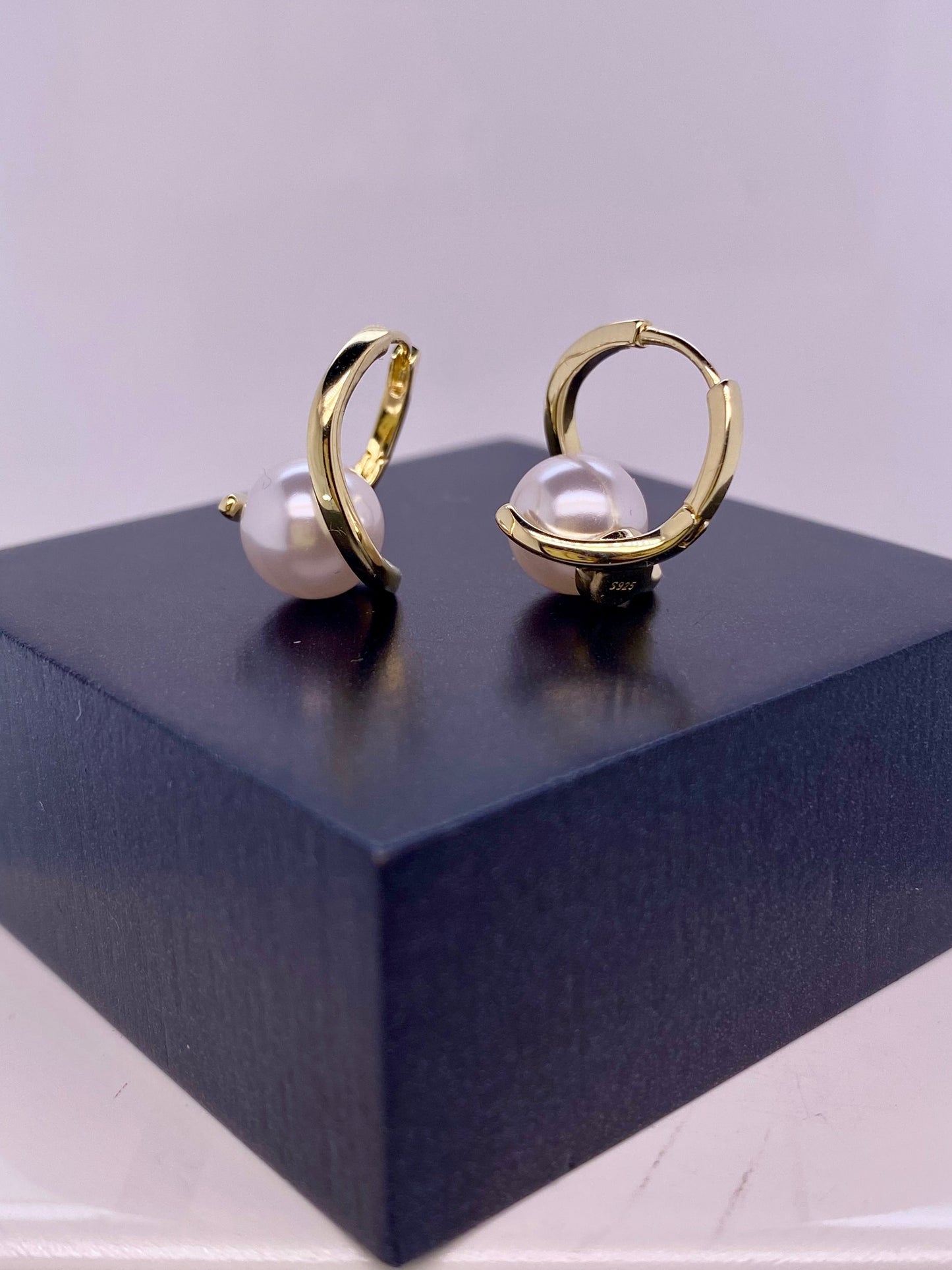 Twist Pearl Earrings in Gold Perfection London
