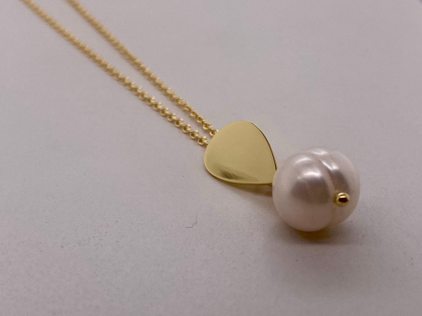 Pear & Pearl Necklace in Gold