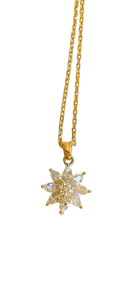 Star of the Night Necklace in Gold